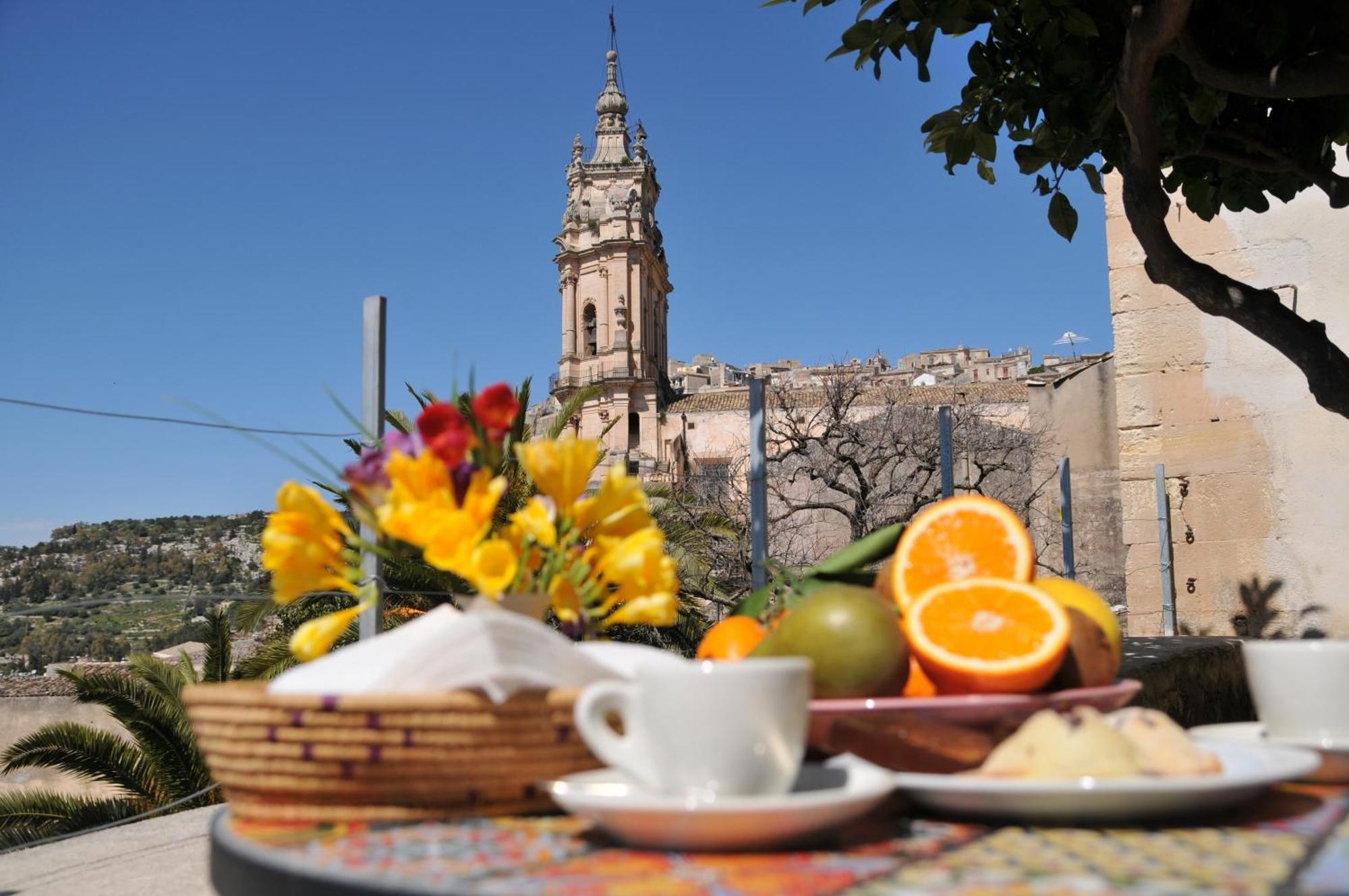 Bed and Breakfast Casa Sipione Papa à Modica Extérieur photo